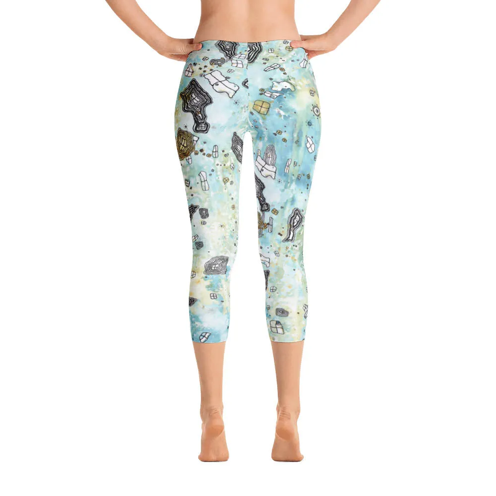 Abstract Capri leggings, Workout Pants 'Surreal Sky'