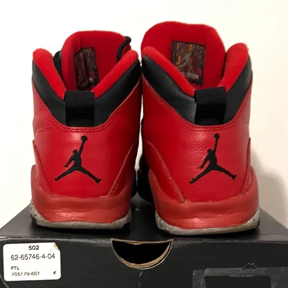Air Jordan 10 Retro 30th BG &quot;Bulls Over Broadway” Size 6Y Good Condition