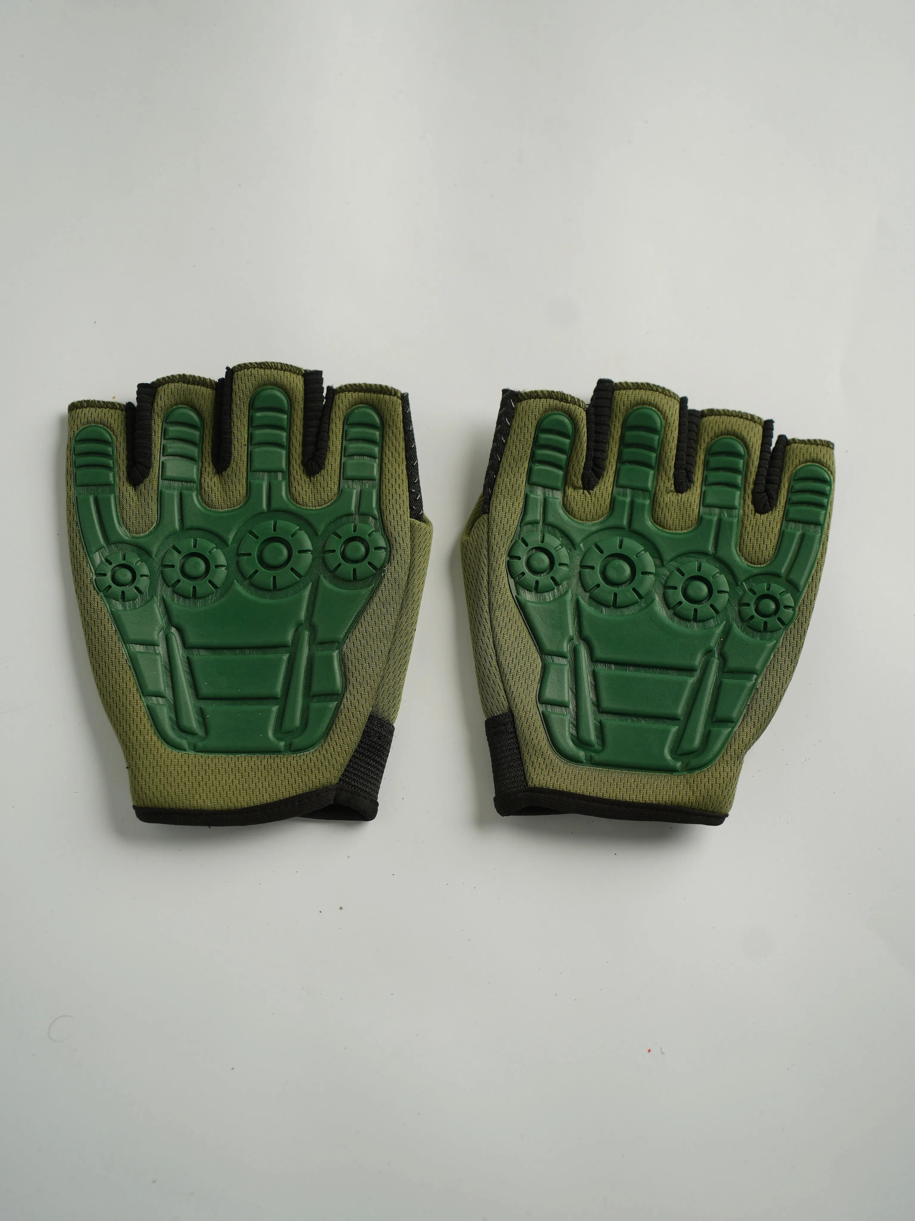Free weight & cross-fit gloves