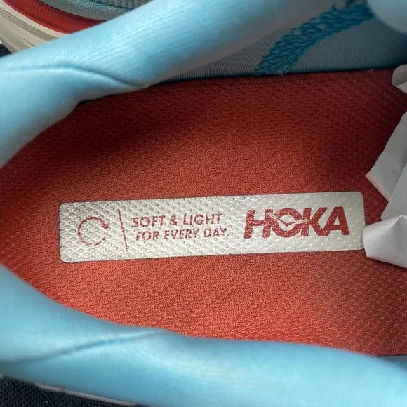 Hoka One One Shoes Women Size 8 Wide Clifton 88 Blue Athletic Road Running 3931