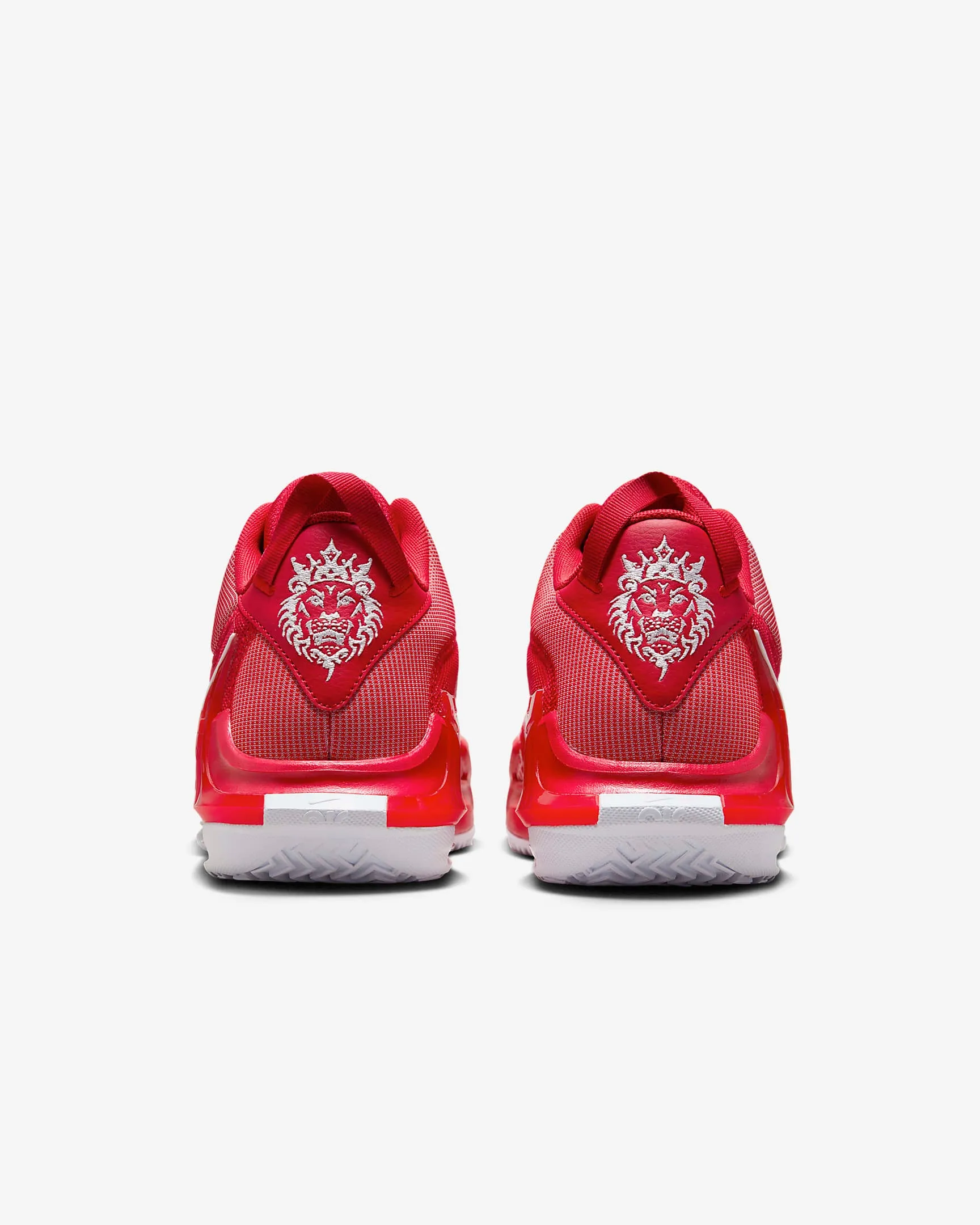 LeBron Witness 7 (Team) Men's