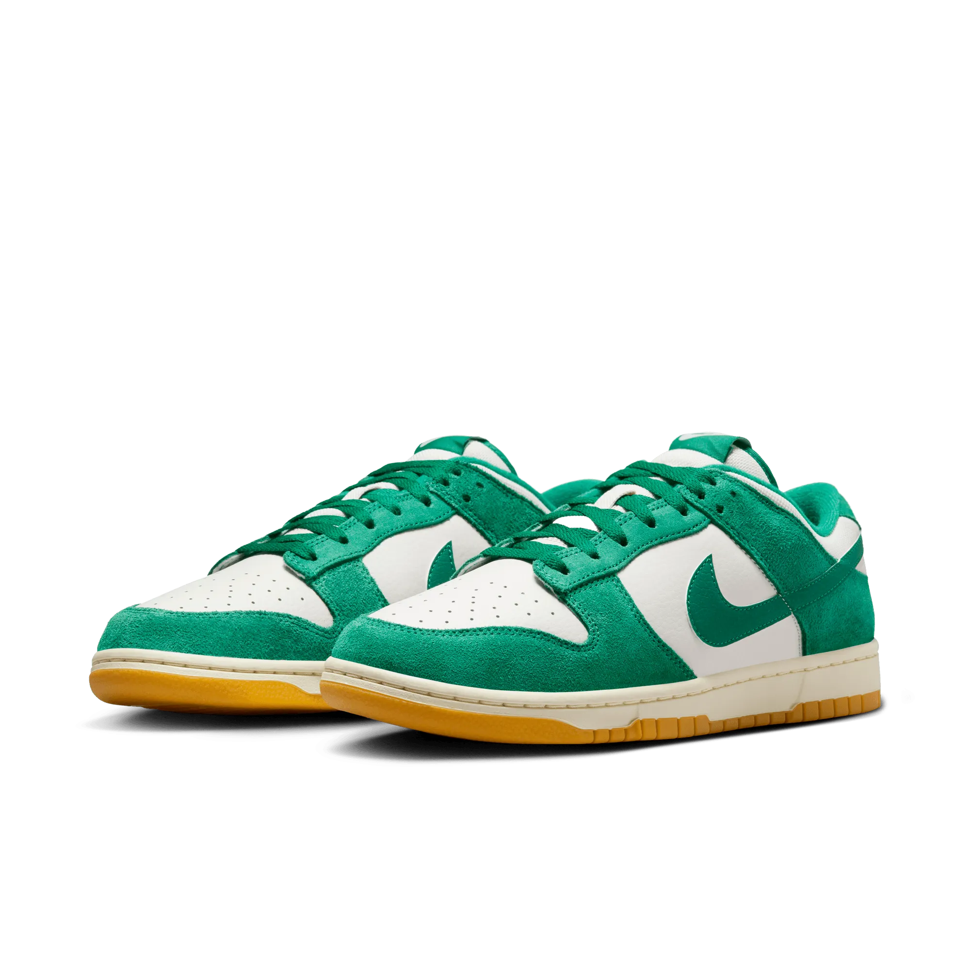 NIKE DUNK LOW SE