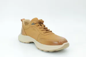 Sports shoes