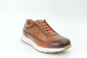 Sports shoes