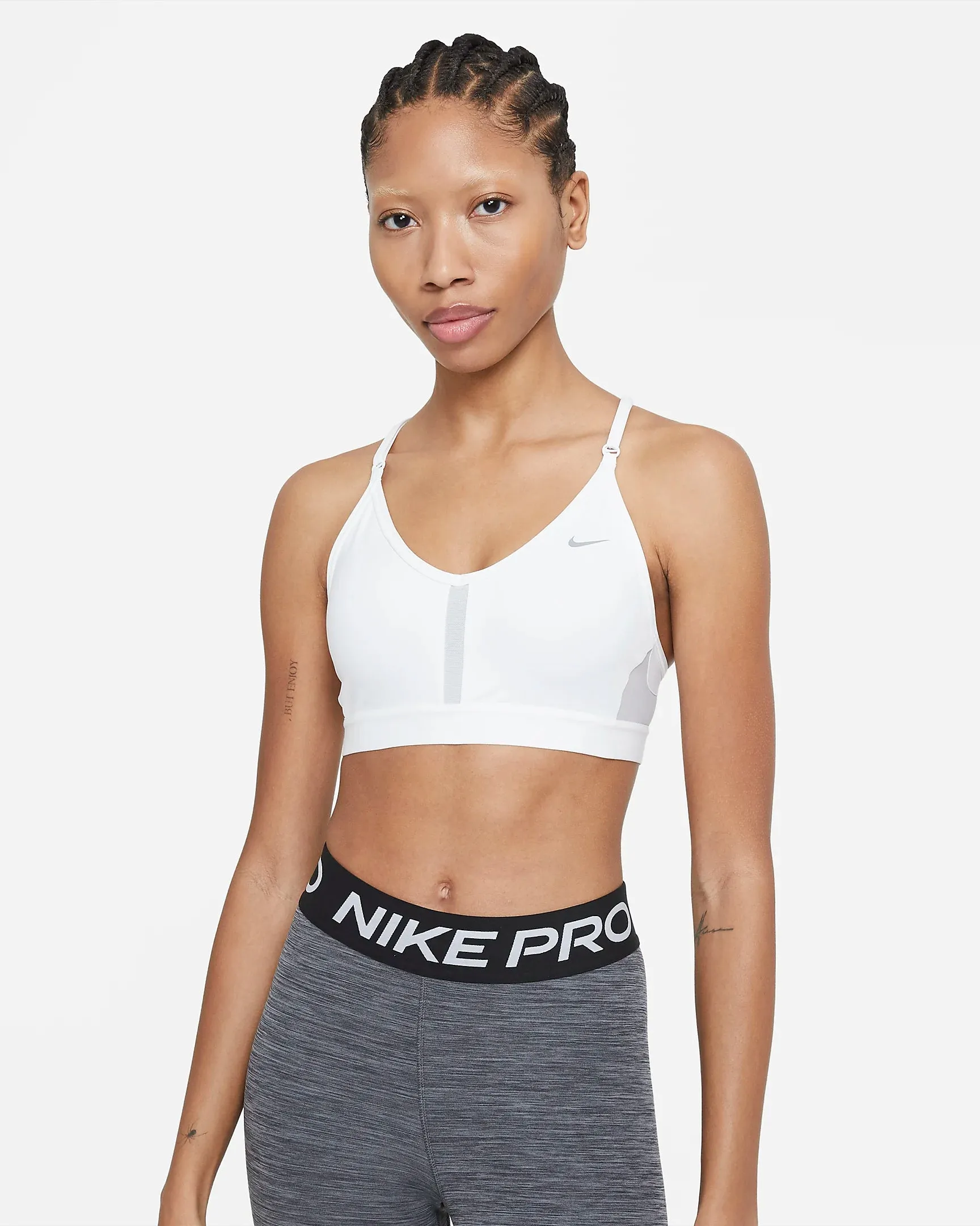 TOP NIKE INDY BRA SPALLINA STRETTA DONNA NERO e BIANCO TRAINING CROSSFIT