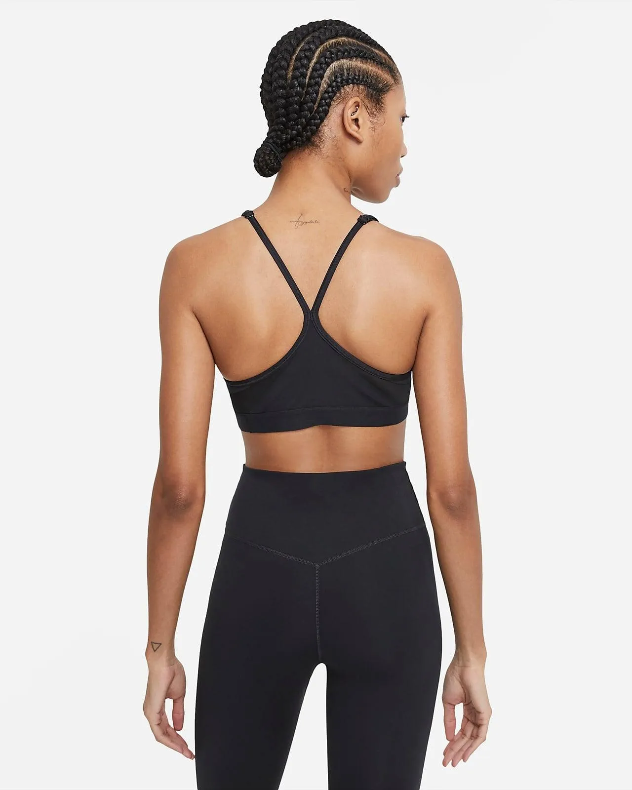 TOP NIKE INDY BRA SPALLINA STRETTA DONNA NERO e BIANCO TRAINING CROSSFIT