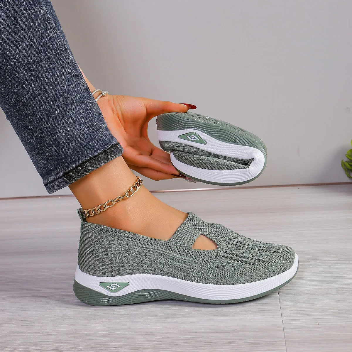 Women's Size Comfortable Cloth Slip-on Fly Woven Casual Shoes