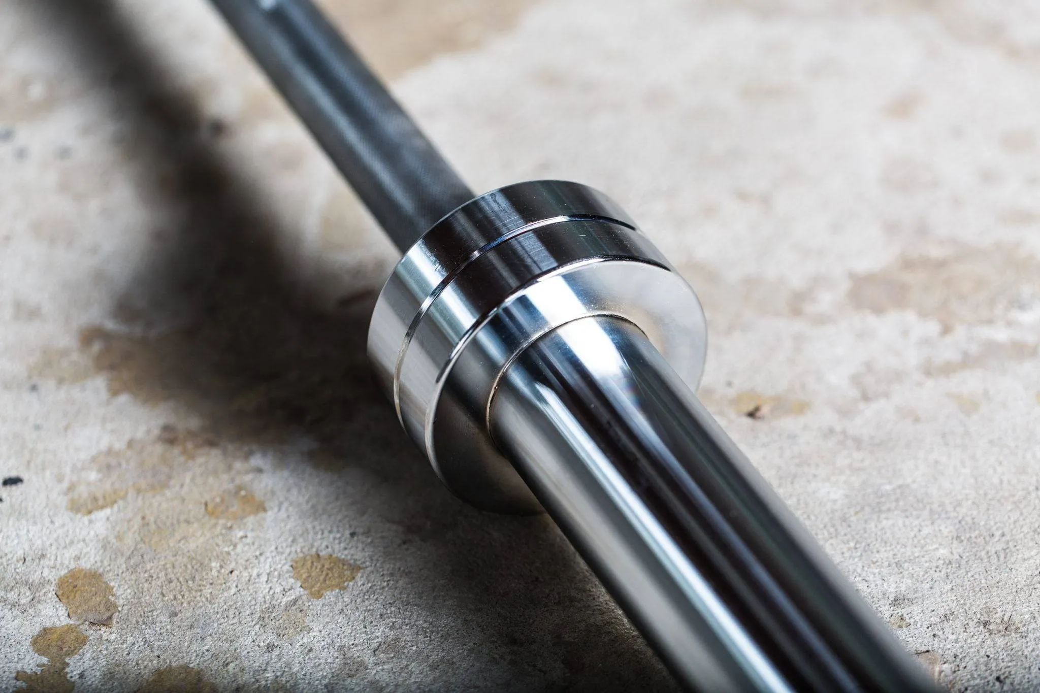 York Barbell | International Men's Needle-Bearing Olympic Training Bar (28mm)